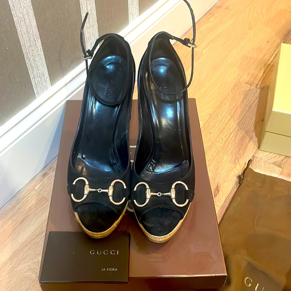 Gucci wedge sandals/ sand pelle s cuioi suede cudu / Nero size 9
